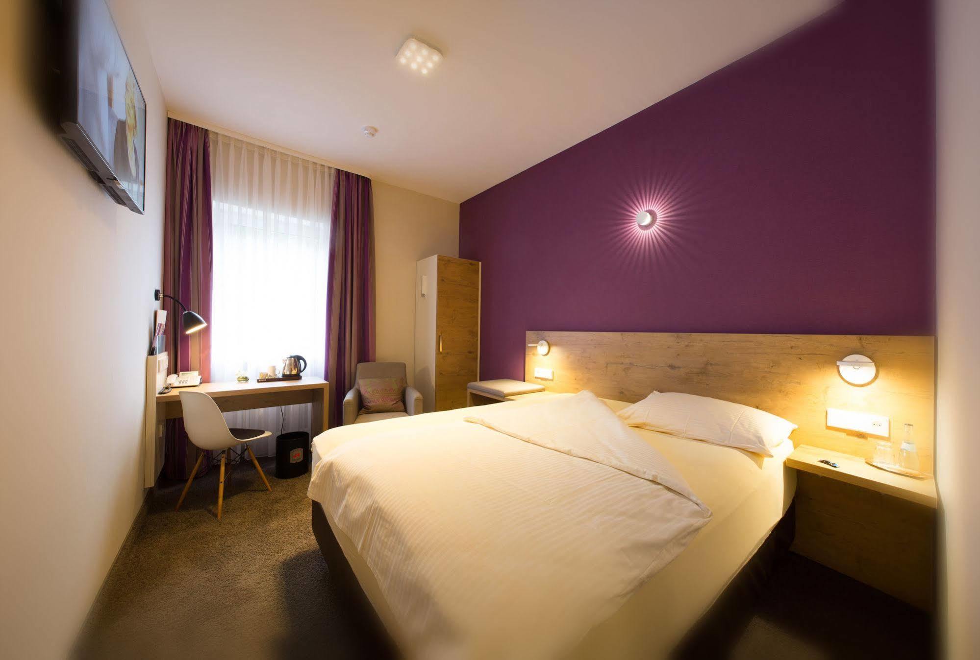 Hotel Azenberg Stuttgart Exterior photo